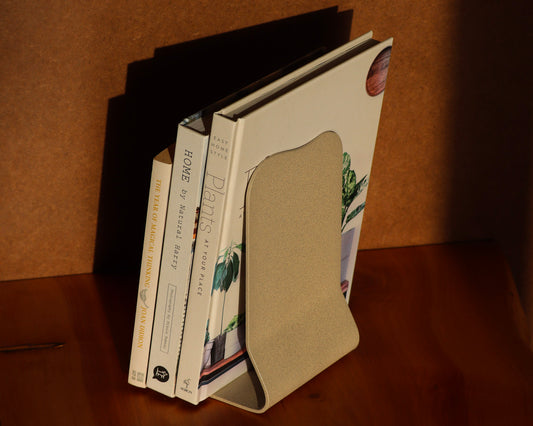 ELLE Bookend