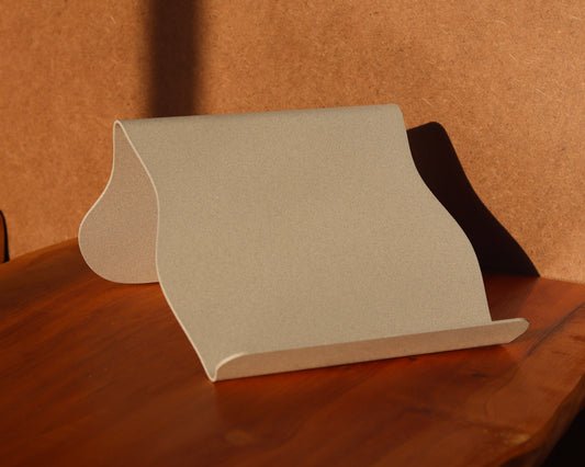UNDULA Open Book Stand